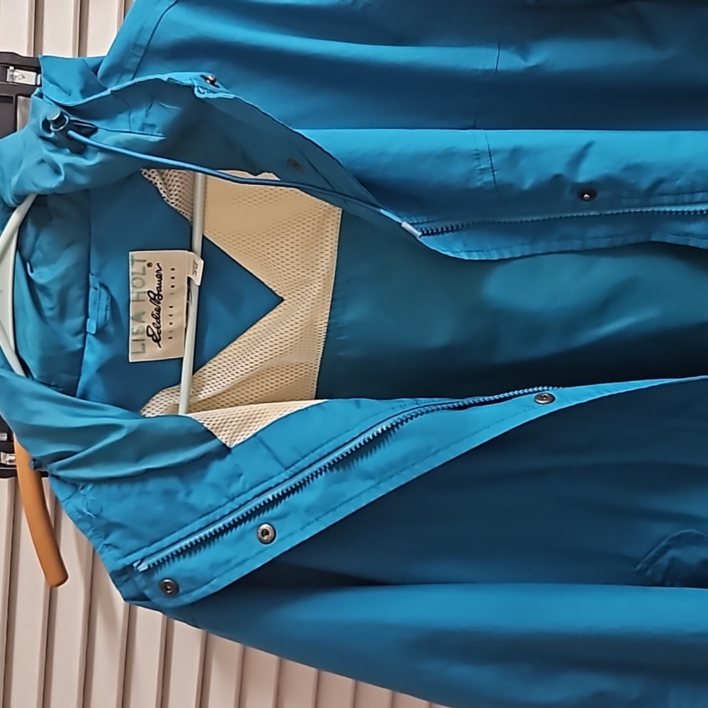 Eddie Bauer Medium Hooded Windbreaker Jacket blue Lined Pockets Full Zip Clean